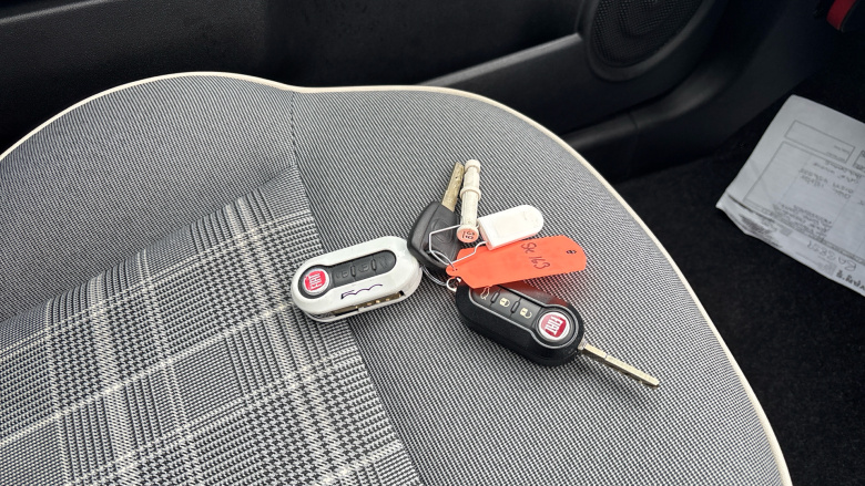 Fiat 500 1.2 Lounge 3dr Petrol Hatchback